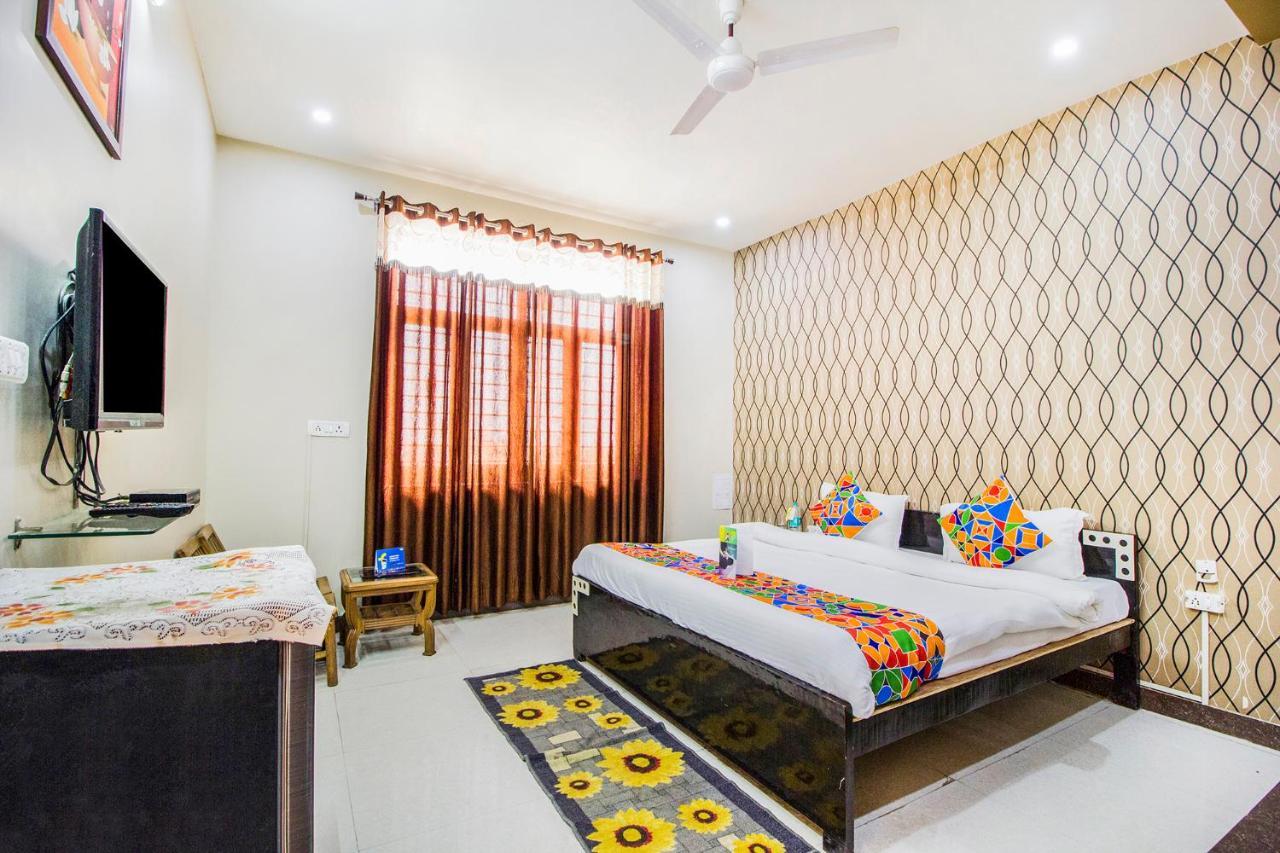 Fabhotel Plus Maniram Palace Agra  Εξωτερικό φωτογραφία