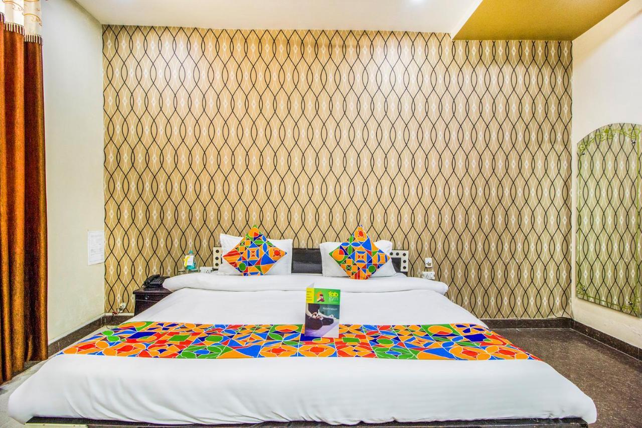 Fabhotel Plus Maniram Palace Agra  Εξωτερικό φωτογραφία